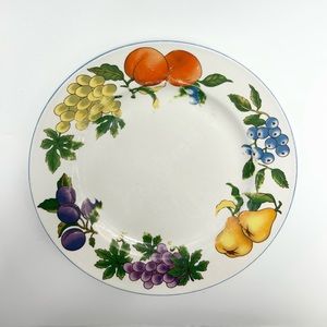 🍑🌿🫐🍇🌿🍐Essence - plate.